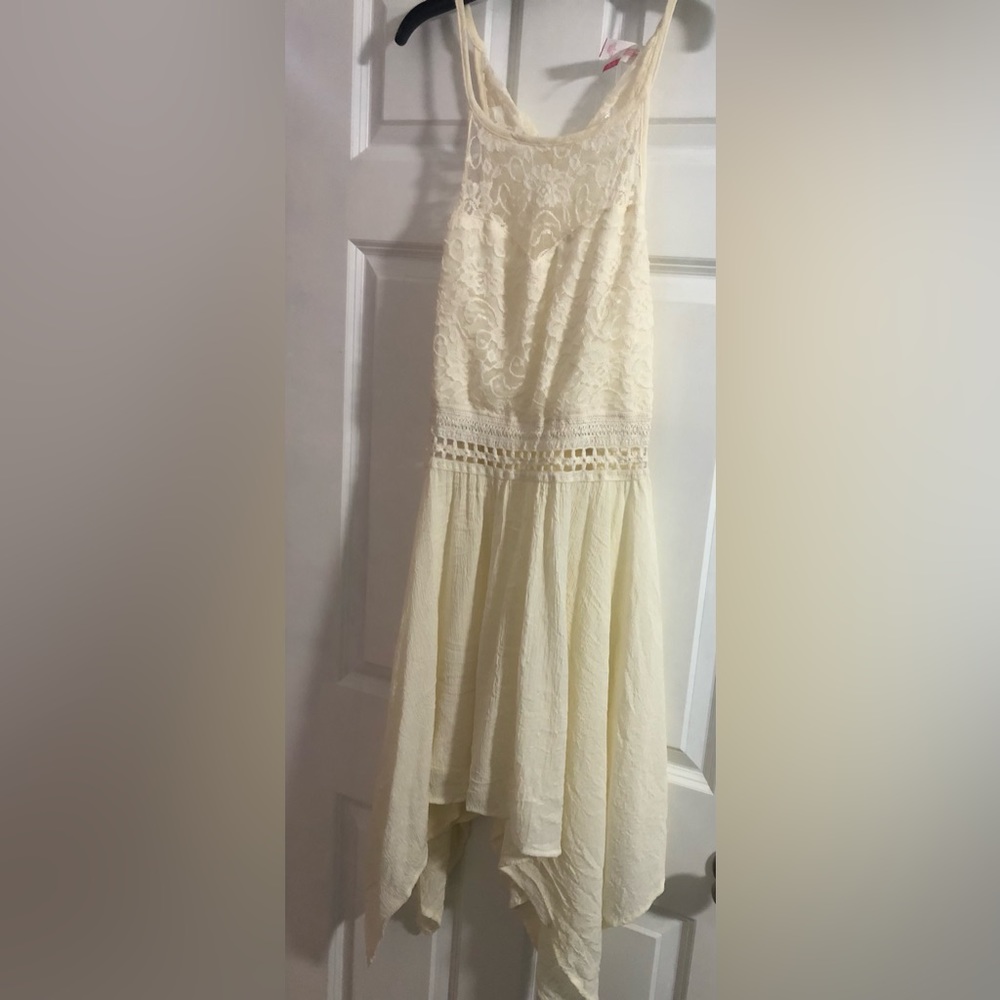 No Boundaries cream sundress, size XL (15-17)